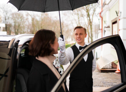 7-Reasons-to-Book-a-Limousine-for-New-Years-Eve-in-Las-Vegas-438×320-1